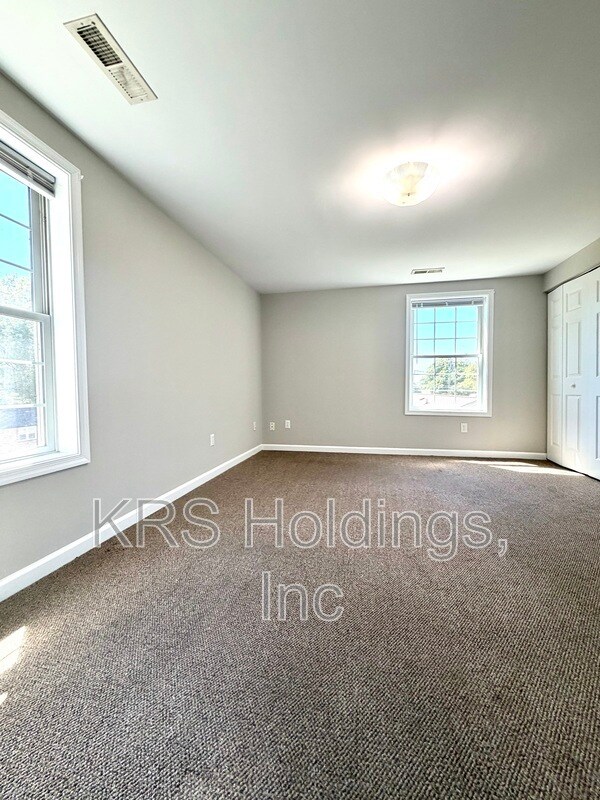 Building Photo - 1229 Wood Rd