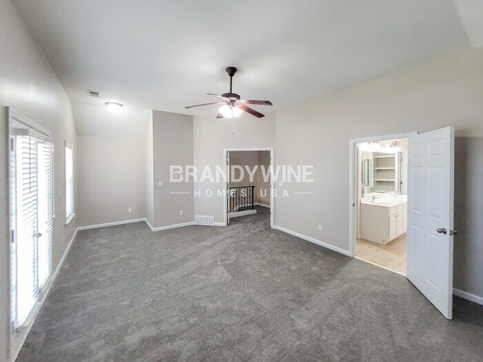 Building Photo - 967 Cairn Creek Dr