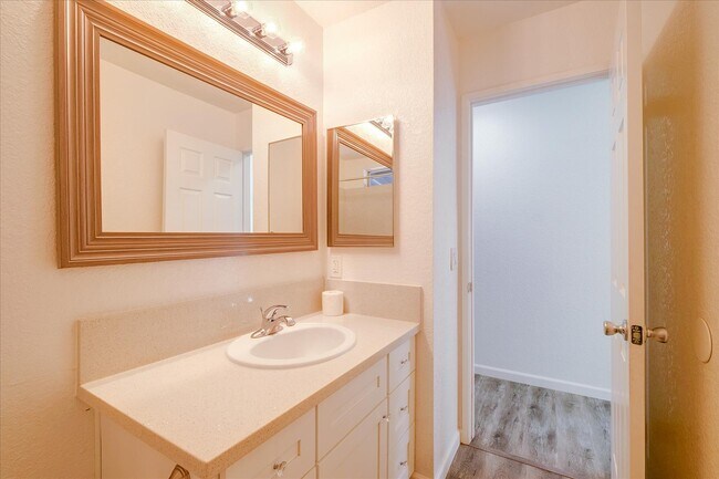 Building Photo - 5337 Saint Barts Ct
