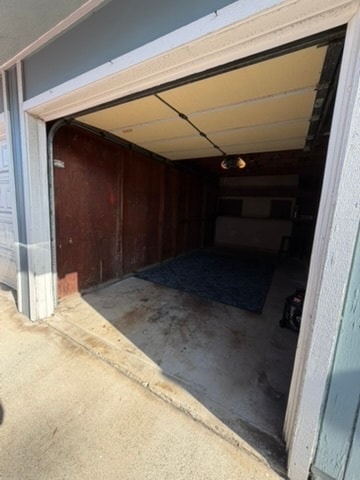 Building Photo - 618 Clubhouse Ave