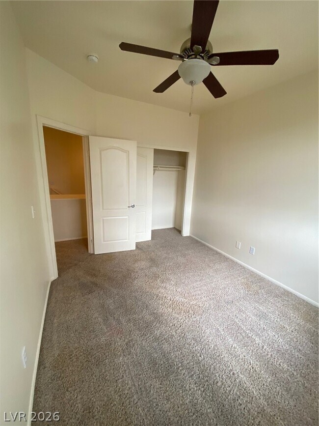 Building Photo - 7565 Splashing Rock Dr