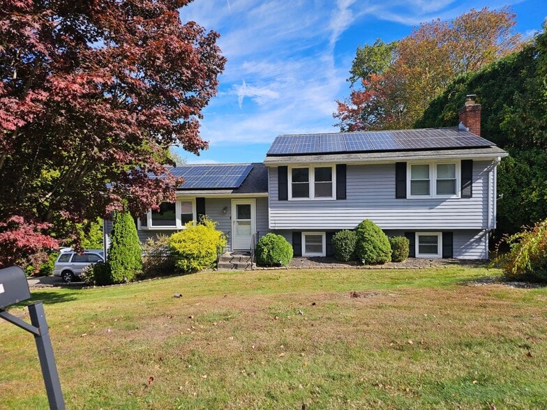 Primary Photo - 222 Crest Ave