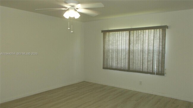 Building Photo - 300 SW 130th Terrace