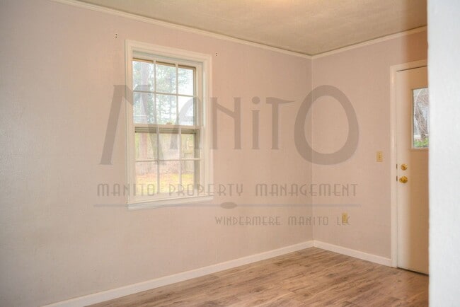 Building Photo - Charming Garden Springs Home