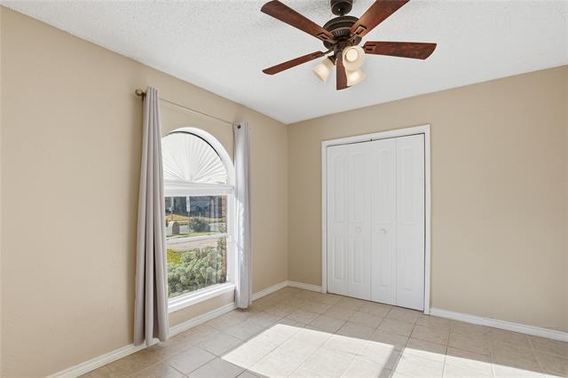 Building Photo - 1549 Bosque Dr