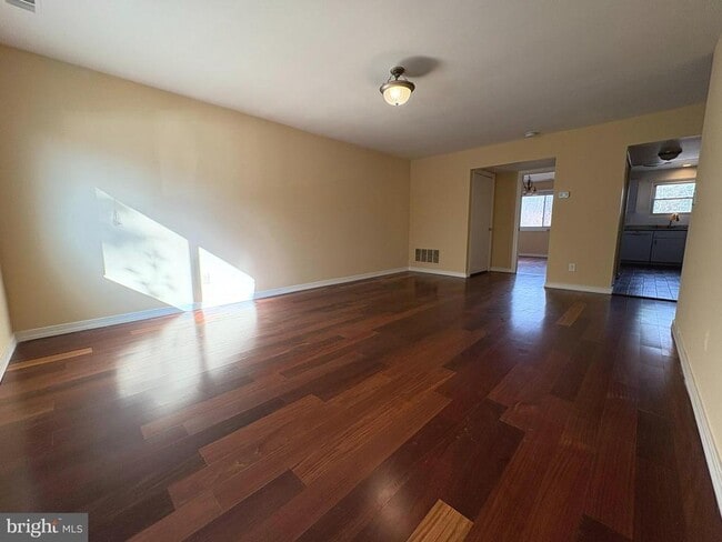 Building Photo - 6317 Pearce Ave