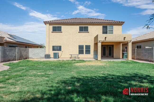 Building Photo - Beautiful Large Home in Casa Grande