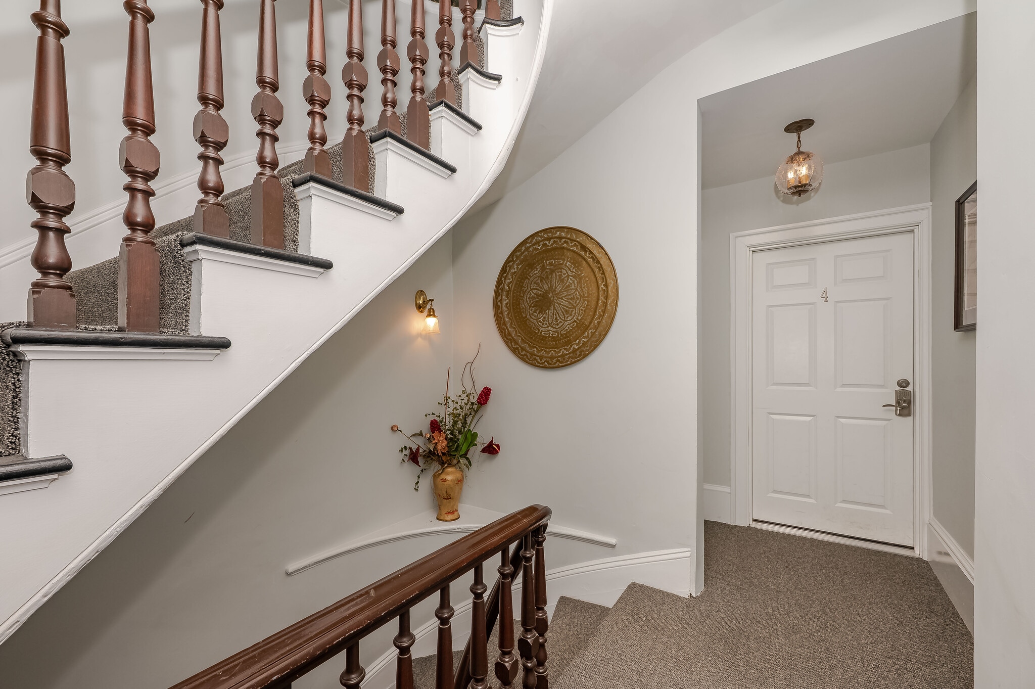 2nd floor - 229 Miller Ave