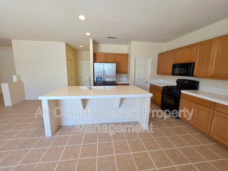 Building Photo - 47471 Harbour Lights Ln