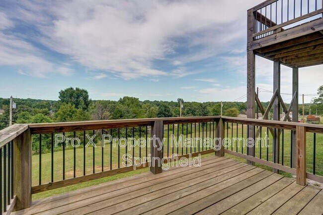 Building Photo - 1503 E Fairwind