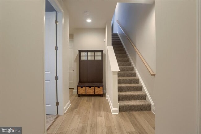 Building Photo - 3219 Wayland Rd