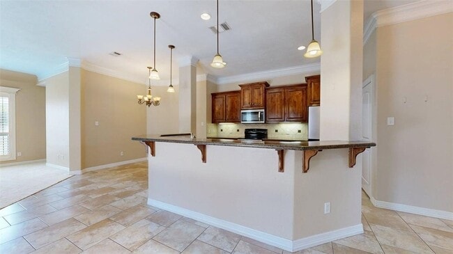 Building Photo - 3900 Latinne Ln