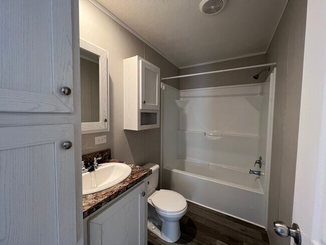 Building Photo - 203 Birch