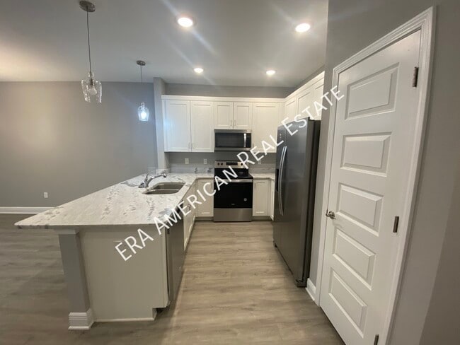 Building Photo - 987 Skylark Rd