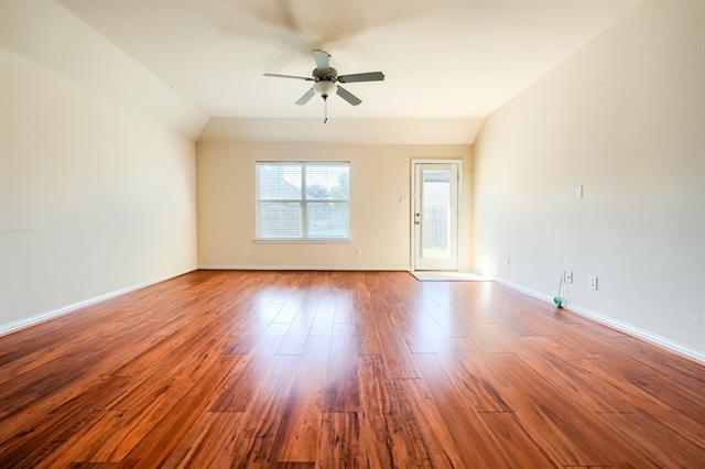 Building Photo - 2104 Jasmine Valley Drive