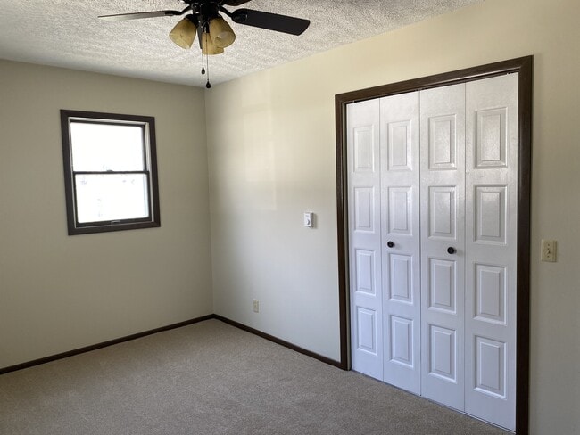 Building Photo - 12460 Collins-Arbogast Rd