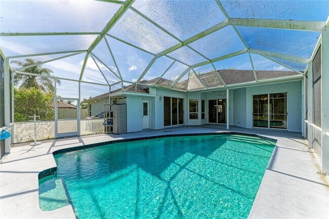 Building Photo - 4805 76th Ct E