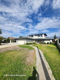 Building Photo - Welcome to this stunning two-story home wi...