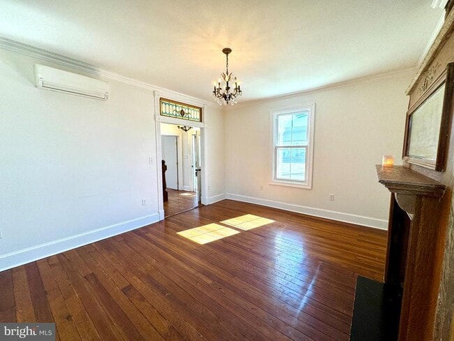 Building Photo - 508 E Main St