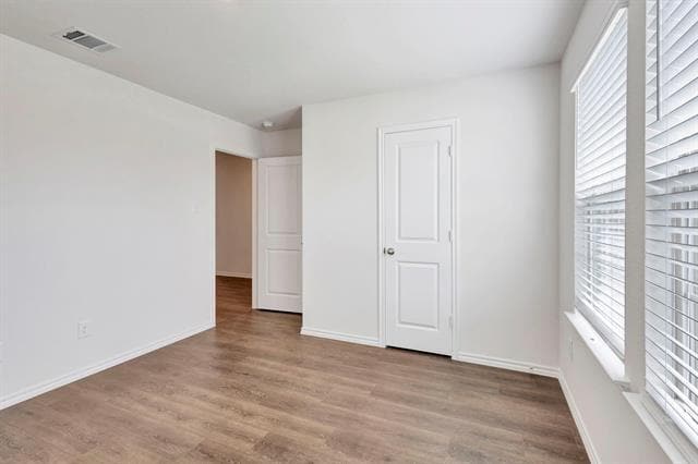 Building Photo - 1006 Honey Maple St