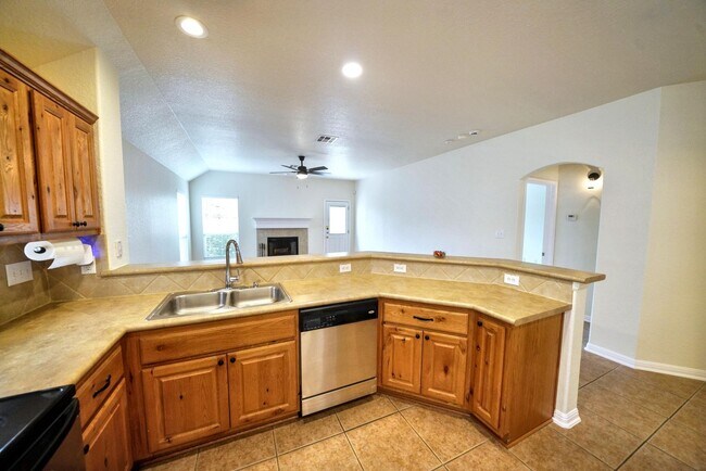Building Photo - Stunning  Home in the Highly Sought-After ...