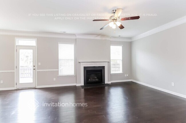 Building Photo - 617 Augustus Lane