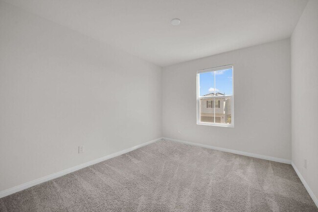 Building Photo - Modern Living in a Gated Community | Solar + EV Ready