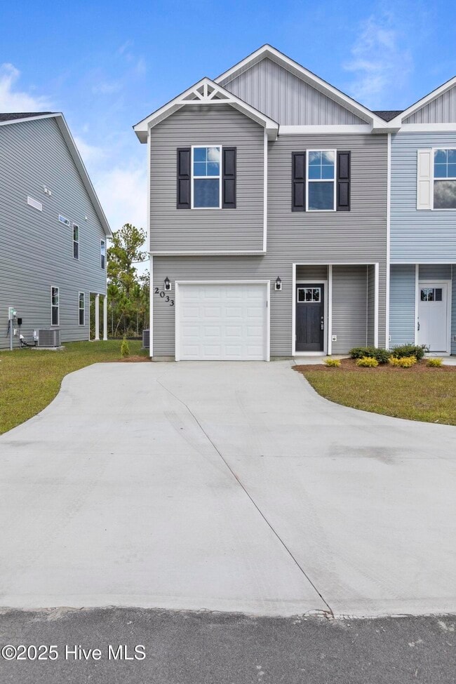 Building Photo - 2033 Folkstone Wds Ln