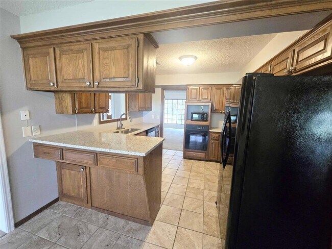Building Photo - 4009 Cherry Hill Ln