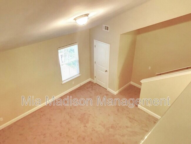 Building Photo - 11330 White Bluff Rd