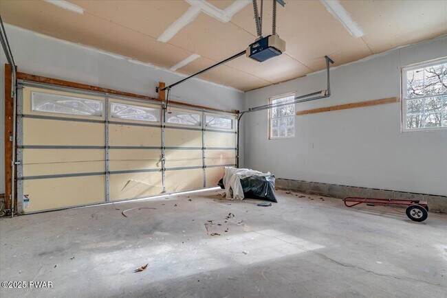 Building Photo - 502 Carrock Way