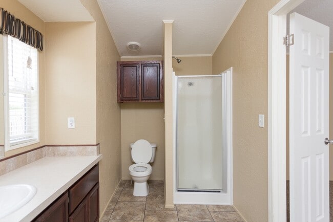 Building Photo - 15818 Country Way