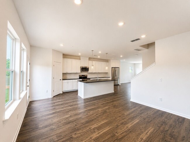 Building Photo - 2837 Rosehall