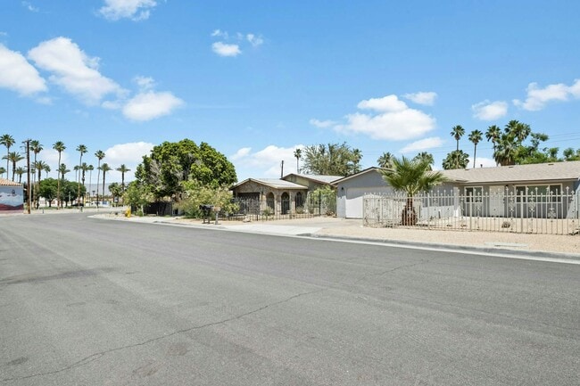 Building Photo - 51410 Avenida Villa