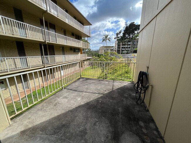 Building Photo - Valleyview Melemanu (Mililani) - 1 bedroom unit with remodeled kitchen and parking