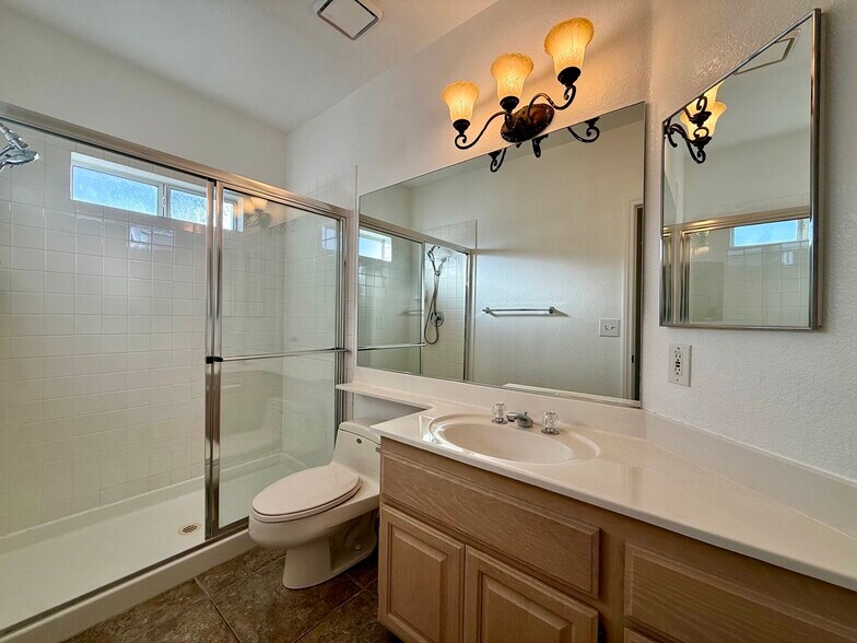 Building Photo - 3320 S Fort Apache Rd