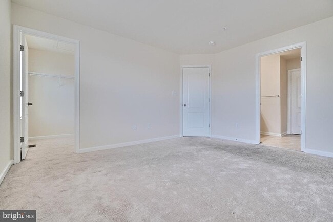 Building Photo - 8016 Blue Stream Dr