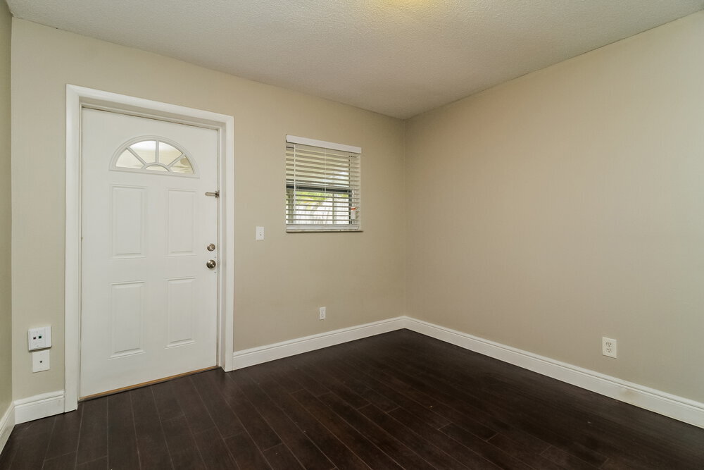 Building Photo - 2640 Woods Edge Cir