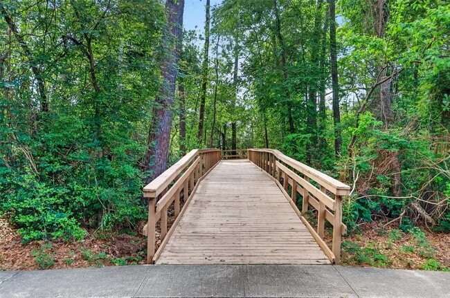 Building Photo - 31722 Royal Woods Ct