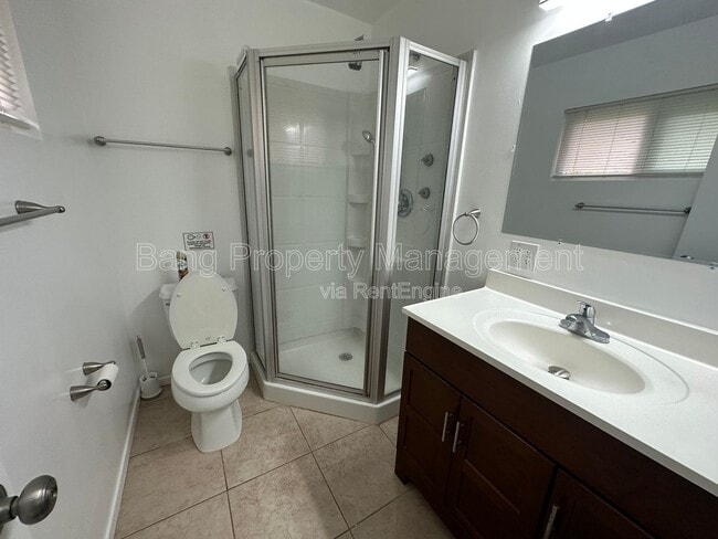 Building Photo - 4859 Campanile Dr