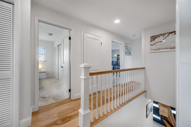 Building Photo - 4622 Bay Crest Dr