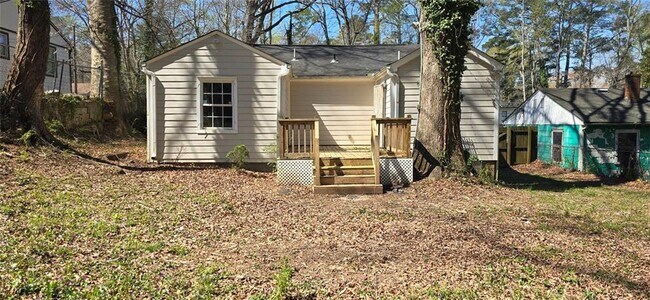 Building Photo - 1280 Elizabeth Ave SW