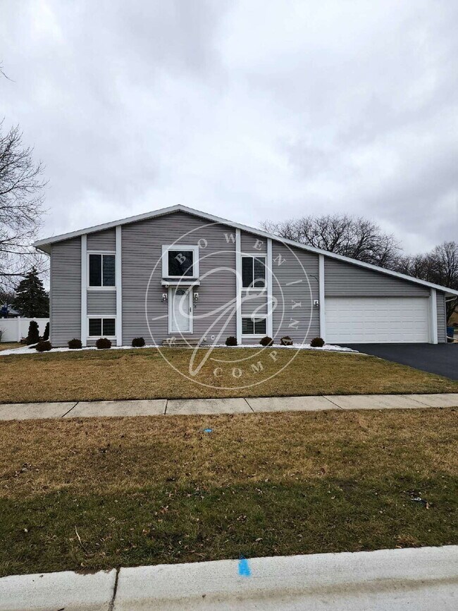 Building Photo - 9450 Millcroft Rd