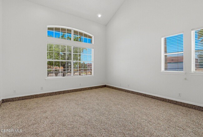 Building Photo - 7239 Desert Jewel Dr