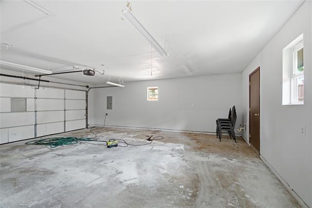 Building Photo - 500 Bent Tree Ct