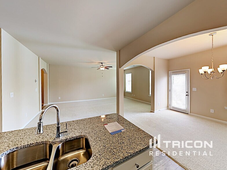 Building Photo - 182 Southwind Cir