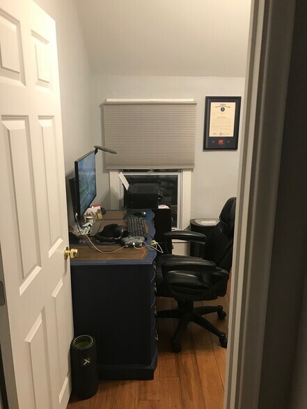 2nd Bedroom/Office - 811 Lowry Ave NE