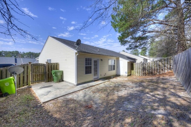 Building Photo - 226 Windsor Village Dr