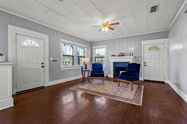 Building Photo - 1310 W Morton St