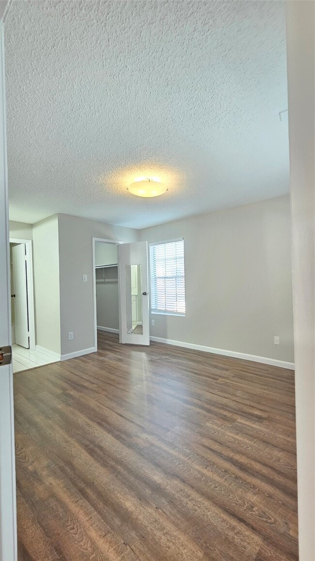 Building Photo - 2750 Holly Hall St